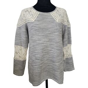 Hannah Women's Small Gray Marled Round Neck Lace Detail Top Soft Cozy Feminine